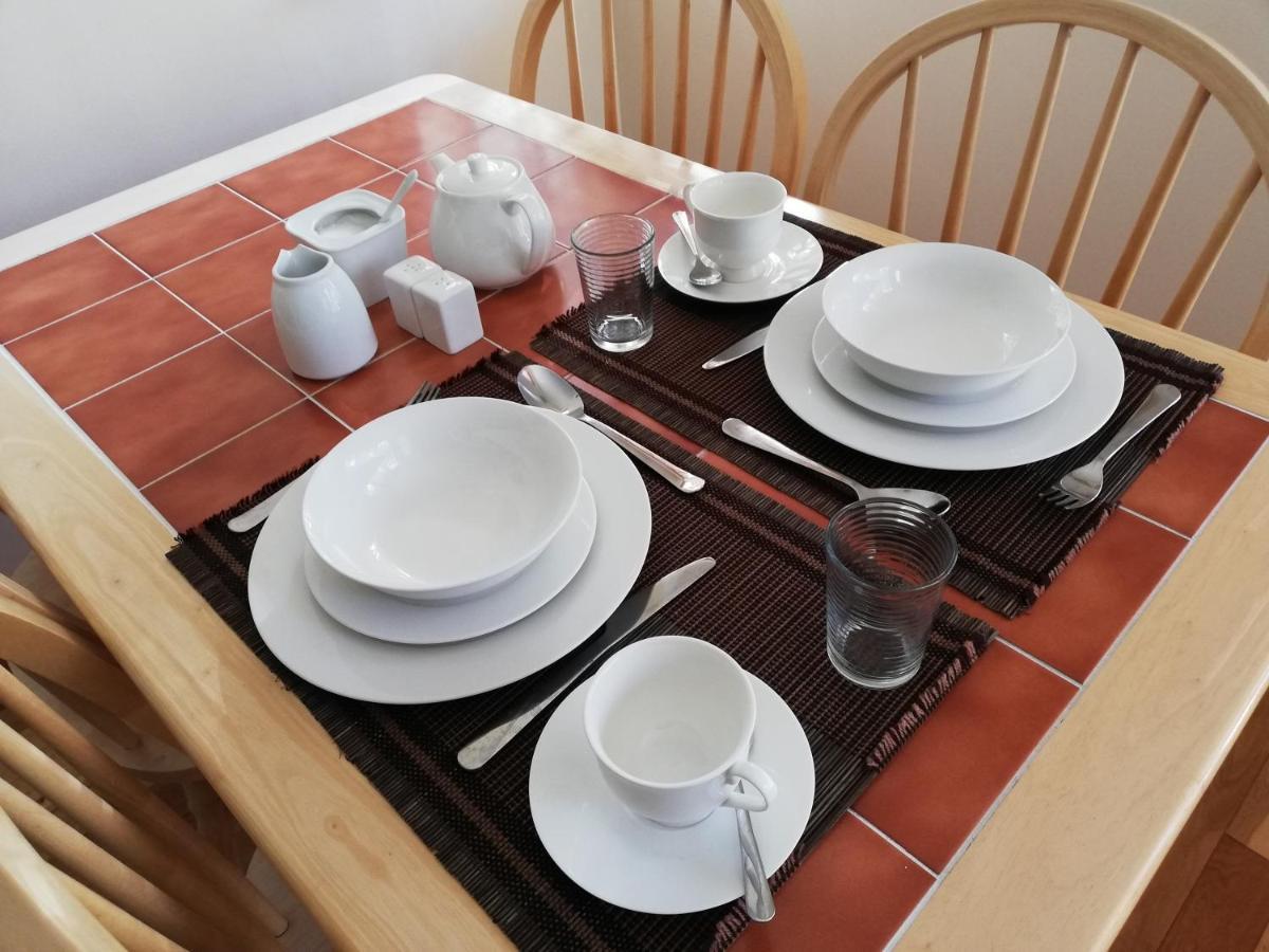 ケンメア Two Eggs Bed & Breakfast エクステリア 写真